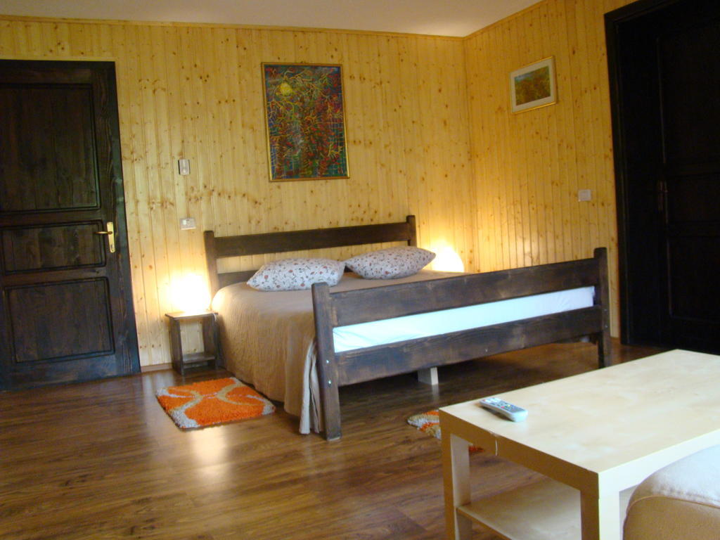 Dumbrava Soarelui Hotel Braşov Kamer foto